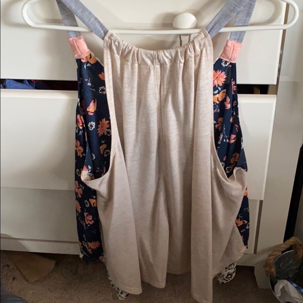Tank top - Picture 2 of 4